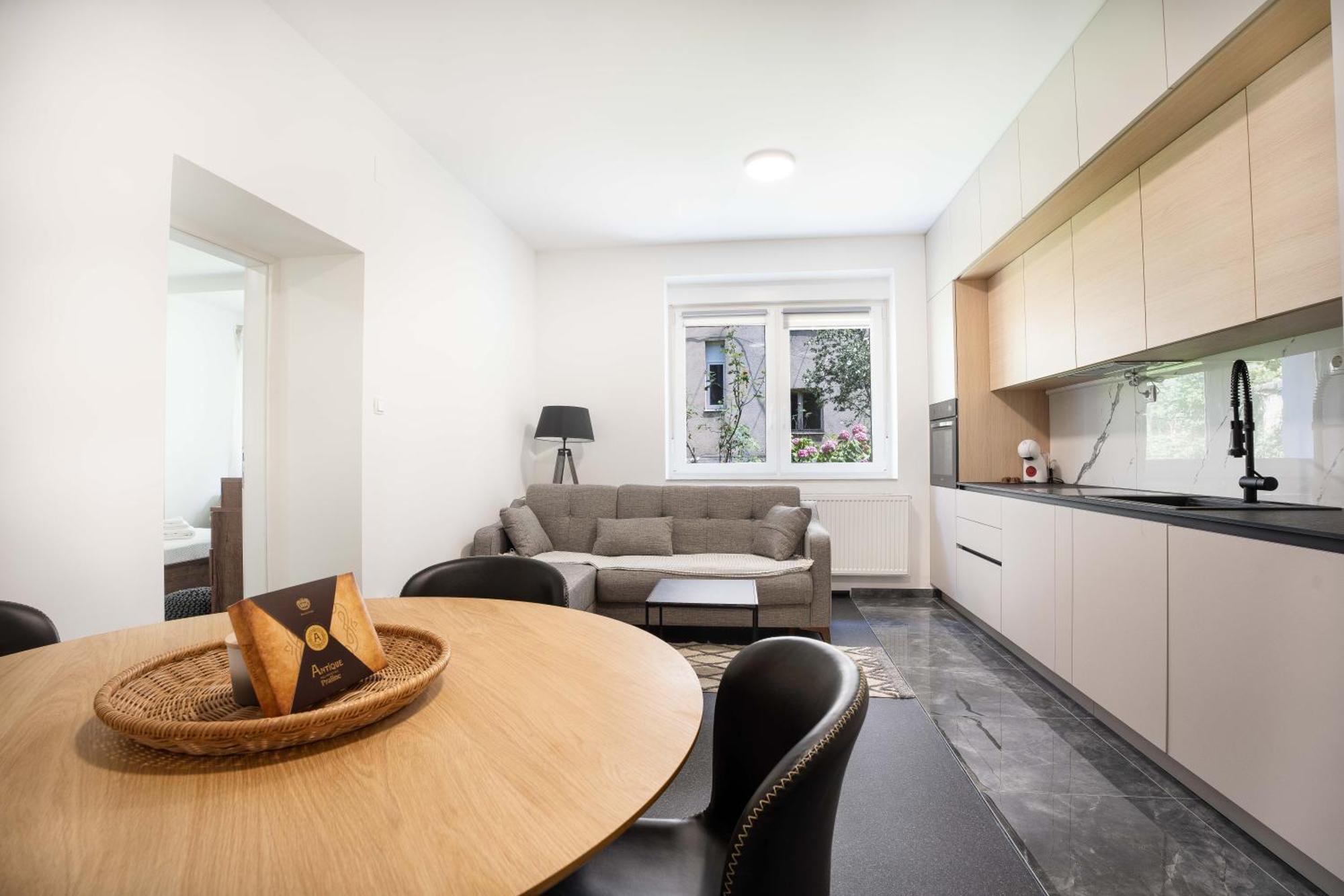 Legenda Apartment *